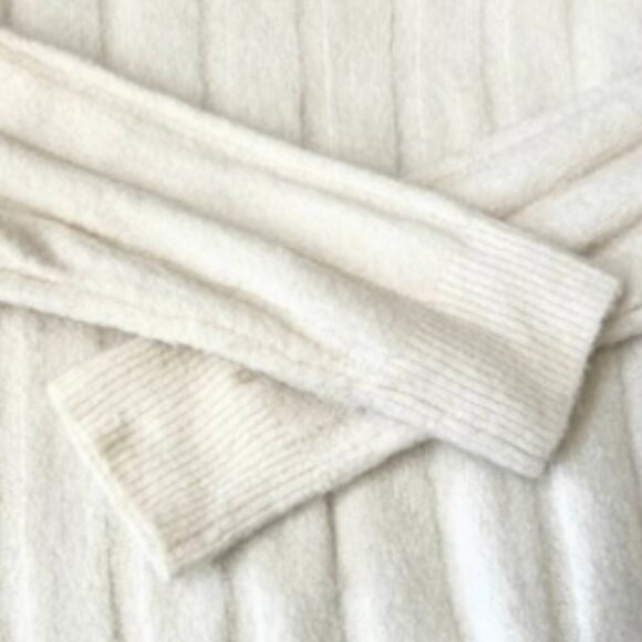 L.O.G.G Cream Wide Ribbed Very Soft Crewneck Pullover Sweater Top - Picture 8 of 8